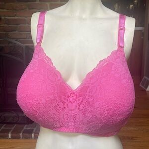Torrid curve bra, pink size 50 B